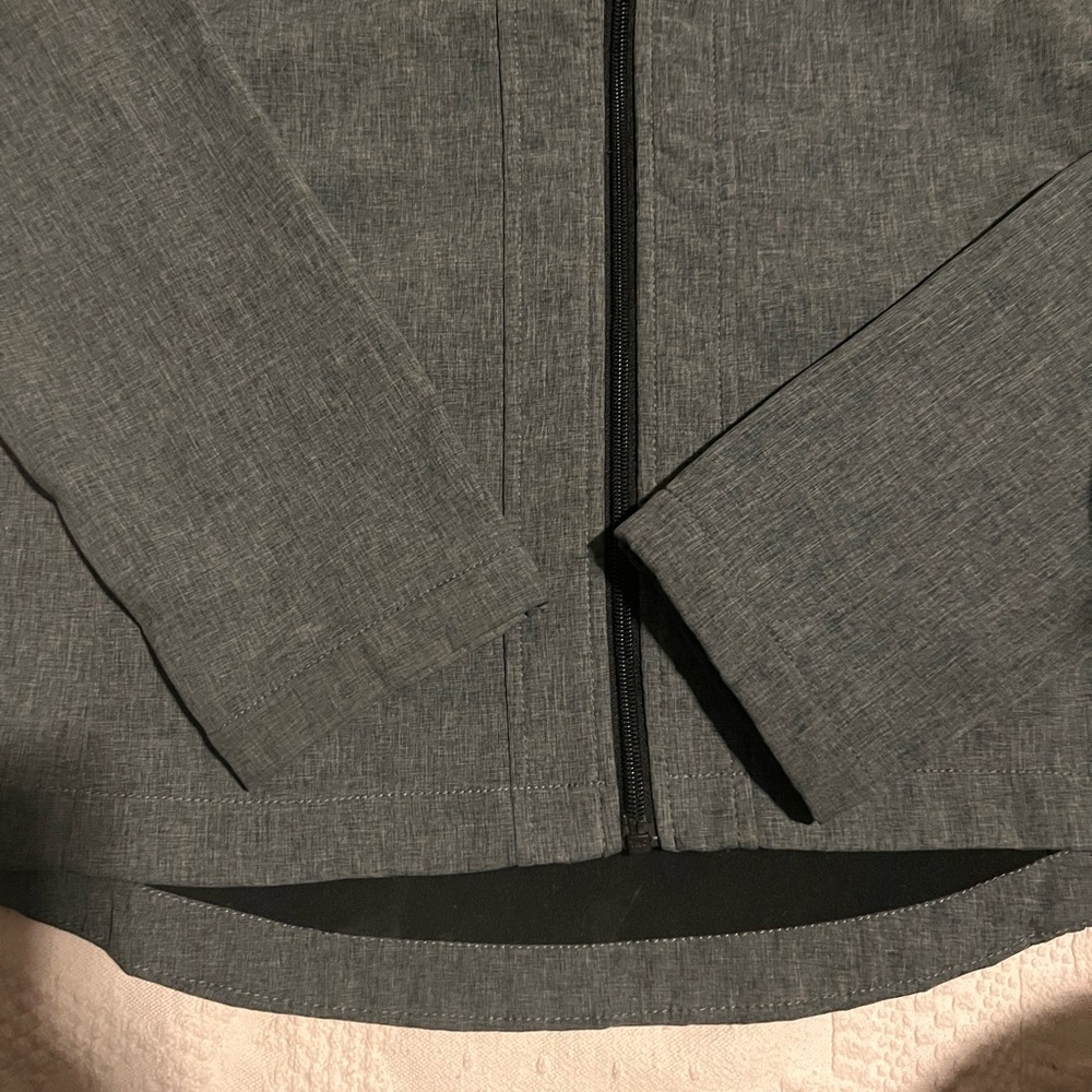Bench Jacket - Picture 4 of 9